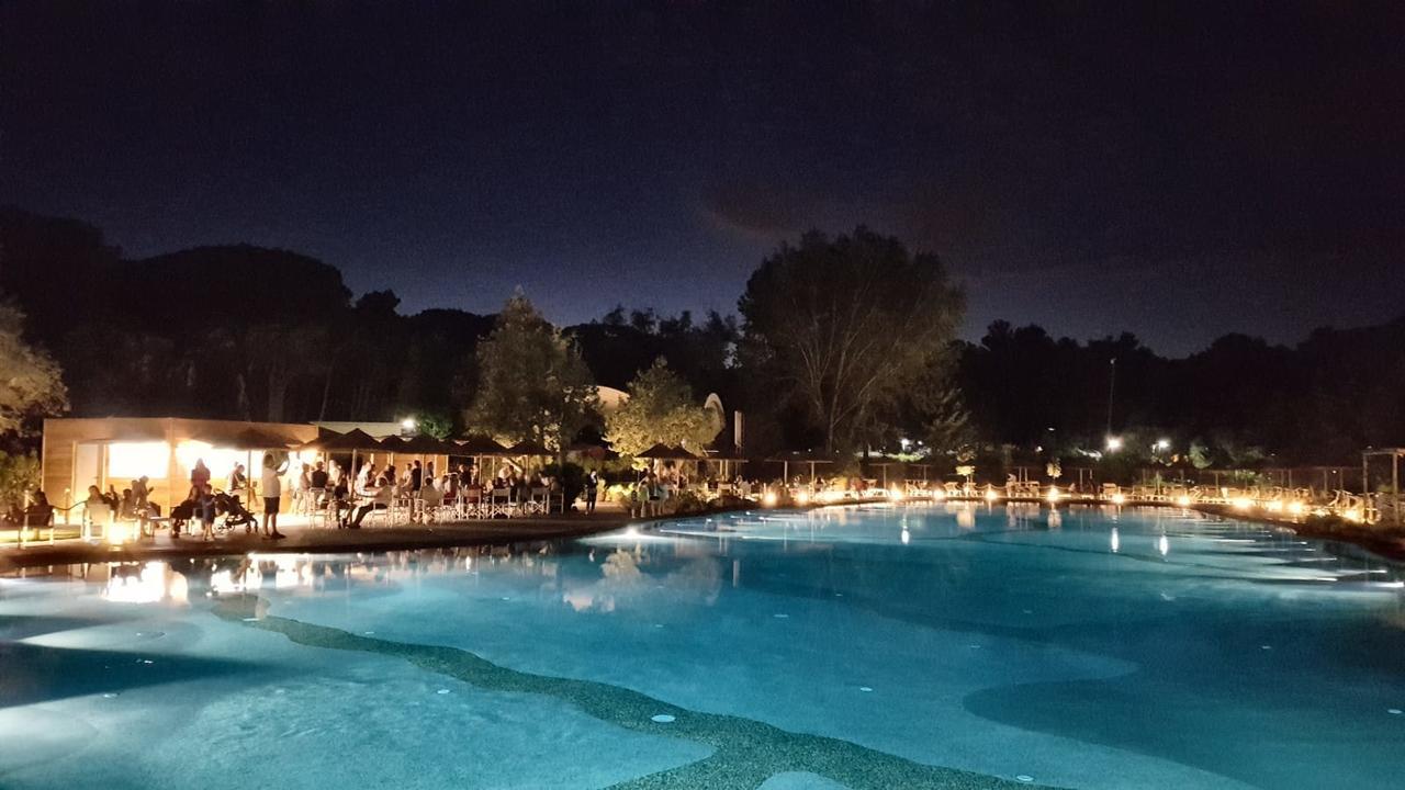 Le Esperidi Camping Ecoresort Марина ди Бибона Екстериор снимка