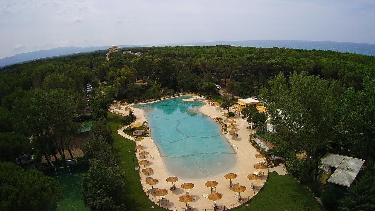 Le Esperidi Camping Ecoresort Марина ди Бибона Екстериор снимка
