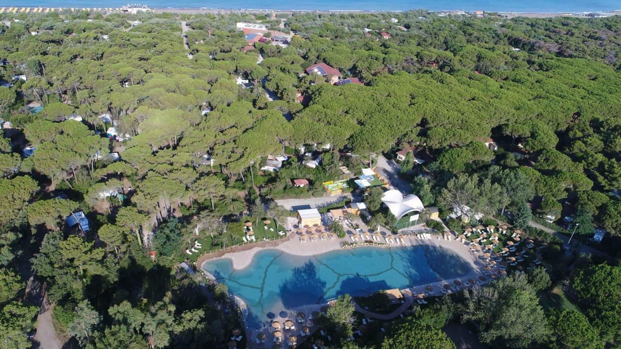 Le Esperidi Camping Ecoresort Марина ди Бибона Екстериор снимка